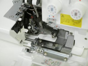 Overloks JUKI MO-654DE