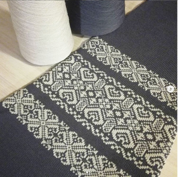 silver-reed-sk840-kompiuterizuota-mezgimo-masina-7