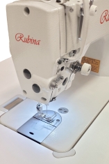 Rubina RB-7220-BNF RUBINA прямострочная швейная машина с игольным продвижением и автоматическими функциями
