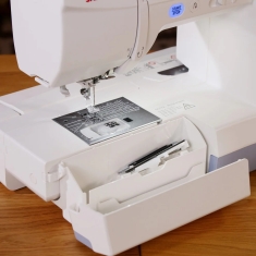 Šūšanas–izšūšanas mašīna Janome Memory Craft 1000