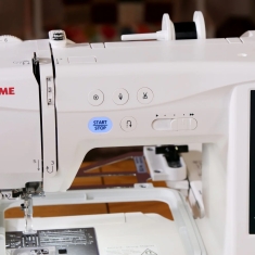 Šūšanas–izšūšanas mašīna Janome Memory Craft 1000