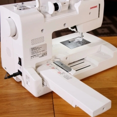 Šūšanas–izšūšanas mašīna Janome Memory Craft 1000
